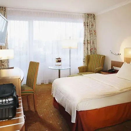 Kurpark-hotel Hotell